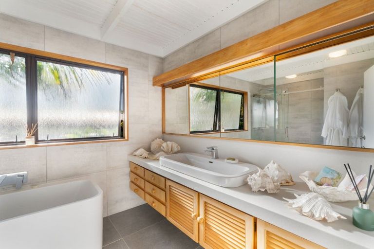 Photo of property in 8 Grey Avenue, Tairua, 3508