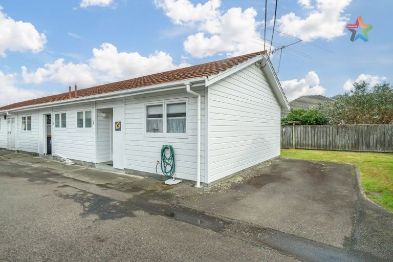 Photo of property in 1/1079 High Street, Taita, Lower Hutt, 5011