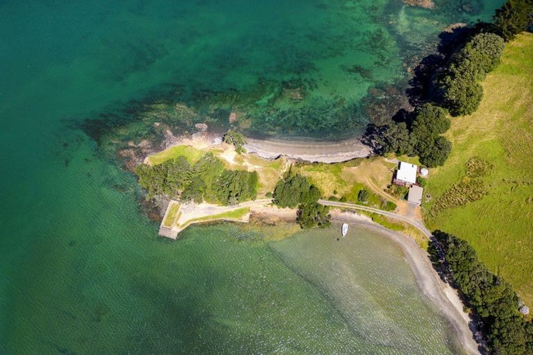 Photo of property in 50 Otautu Wharf Road, Colville, Coromandel, 3584