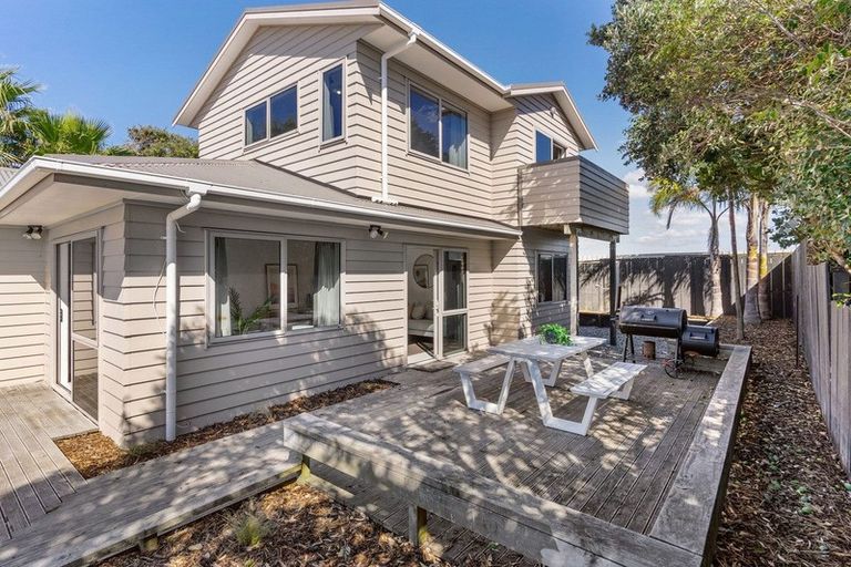 Photo of property in 34b Simpson Road, Papamoa Beach, Papamoa, 3118