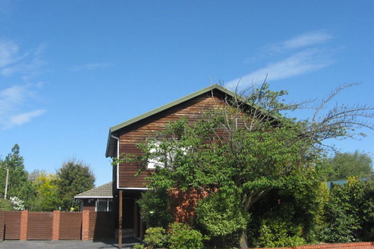 Photo of property in 26 Martbern Crescent, Bishopdale, Christchurch, 8053