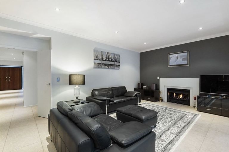 Photo of property in 25a Hastings Road, Mairangi Bay, Auckland, 0630