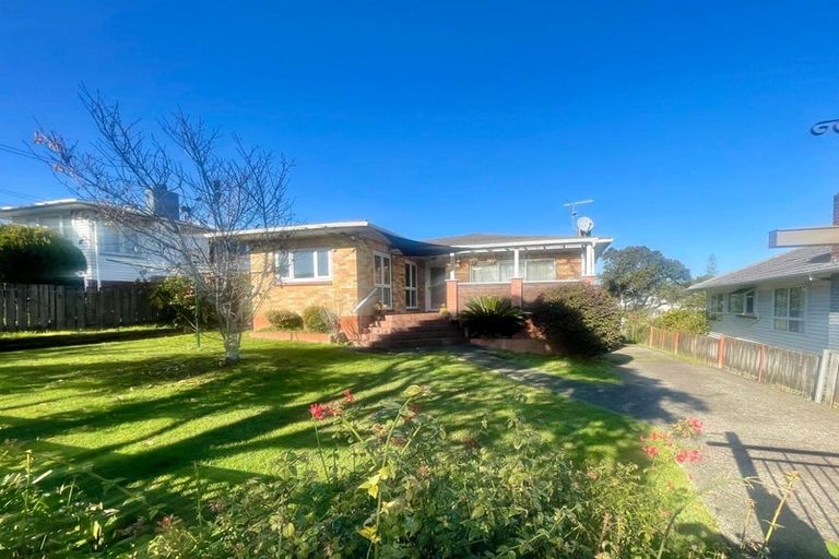 Photo of property in 69 Terry Street, Blockhouse Bay, Auckland, 0600