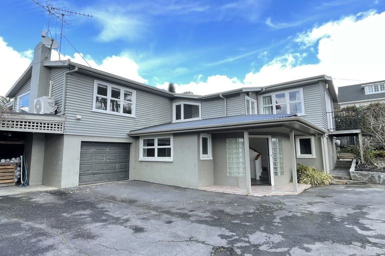 Photo of property in 2 Aotearoa Terrace, Murrays Bay, Auckland, 0630