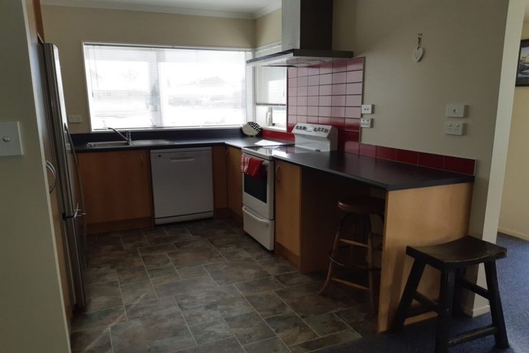 Photo of property in Villa Estate, 52/55 Armstrong Avenue, Carterton, 5713