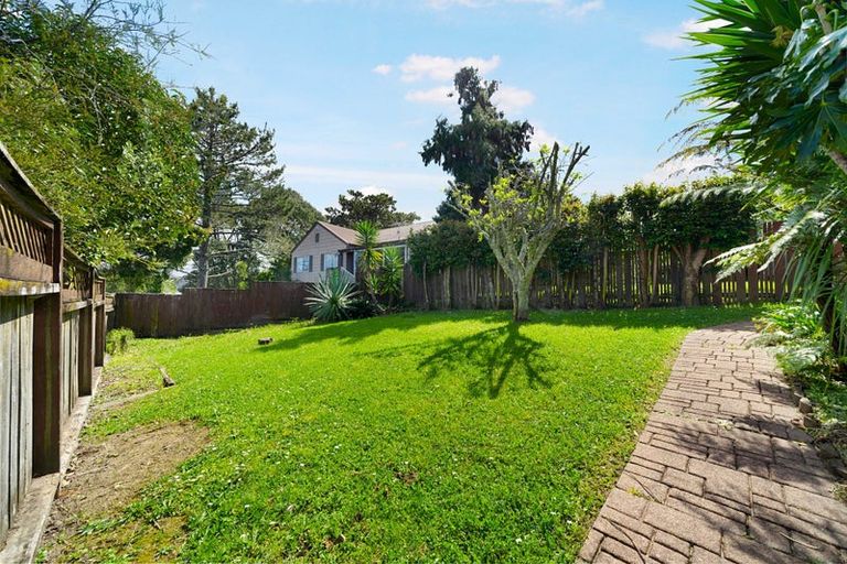 Photo of property in 61 Anich Road, Massey, Auckland, 0614