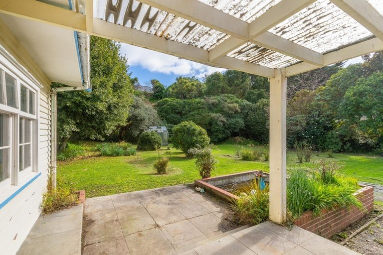 Photo of property in 27 Renown Road, Raumati South, Paraparaumu, 5032