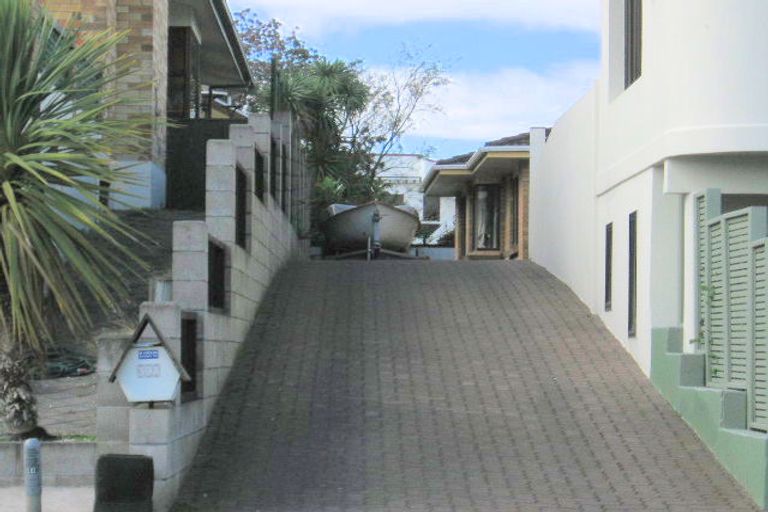 Photo of property in 39 Pitau Road, Mount Maunganui, 3116