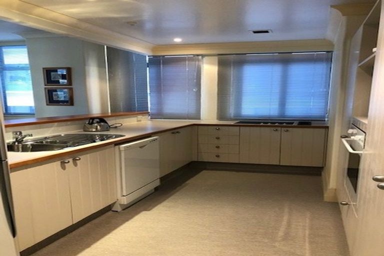 Photo of property in Kelvin House, 6g/16 The Terrace, Wellington Central, Wellington, 6011