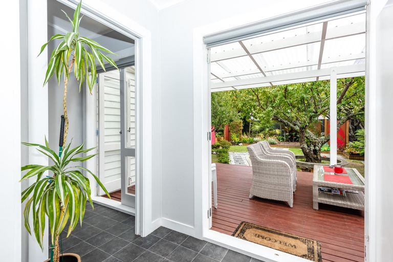 Photo of property in 33 Cobden Street, Gisborne, 4010