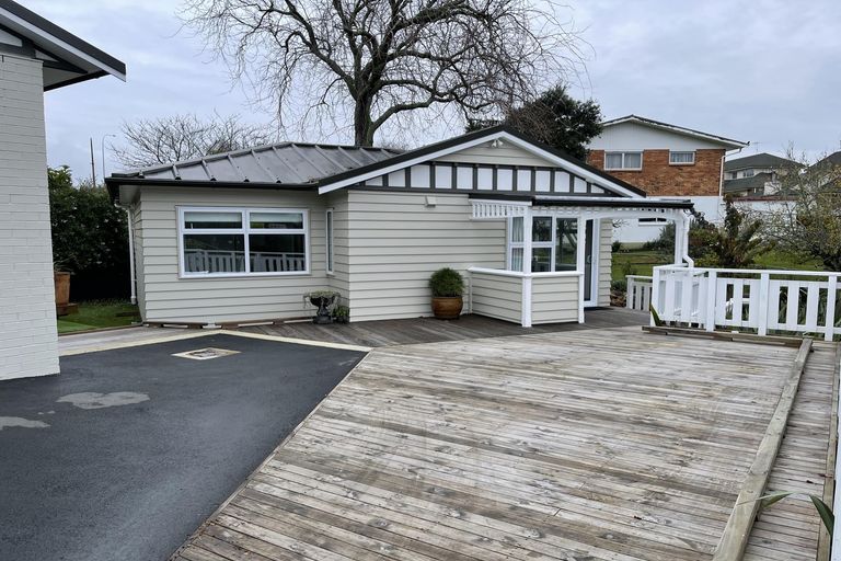 Photo of property in 14 Sale Street, Cockle Bay, Auckland, 2014