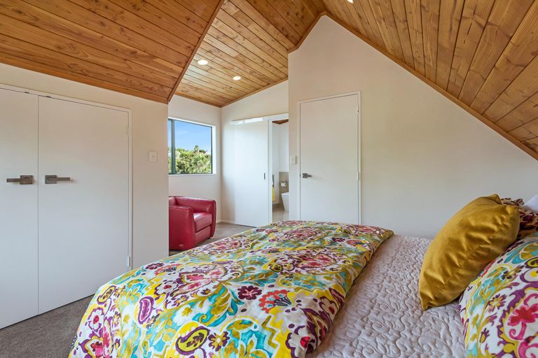 Photo of property in 1/23 Solana Court, Botany Downs, Auckland, 2010