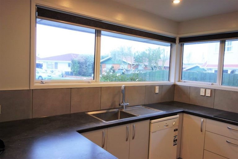 Photo of property in 24 Apollo Place, Papanui, Christchurch, 8052