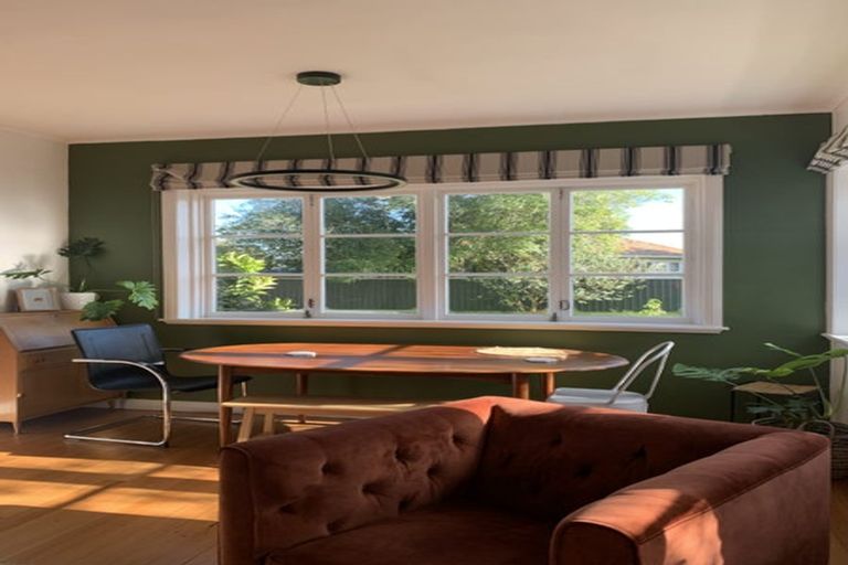 Photo of property in 3 Park Road, West End, Palmerston North, 4412