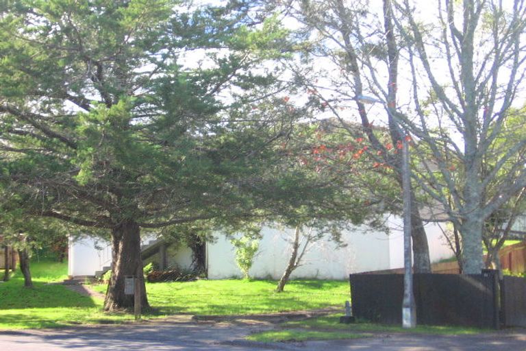 Photo of property in 33 Clyma Place, Massey, Auckland, 0614