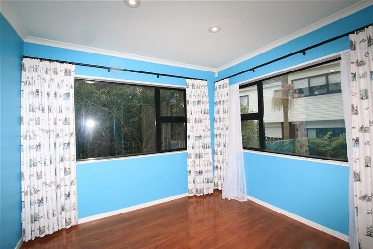 Photo of property in 103 Golf Road, New Lynn, Auckland, 0600