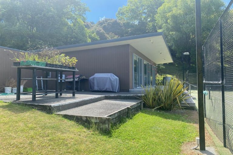 Photo of property in 204 Eskridge Drive, Eskdale, Napier, 4182