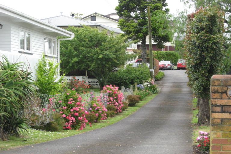 Photo of property in 7 Ridgemount Rise, Mangere Bridge, Auckland, 2022