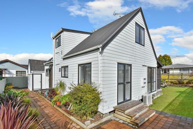 Photo of property in 15a Clark Street, Manurewa, Auckland, 2102