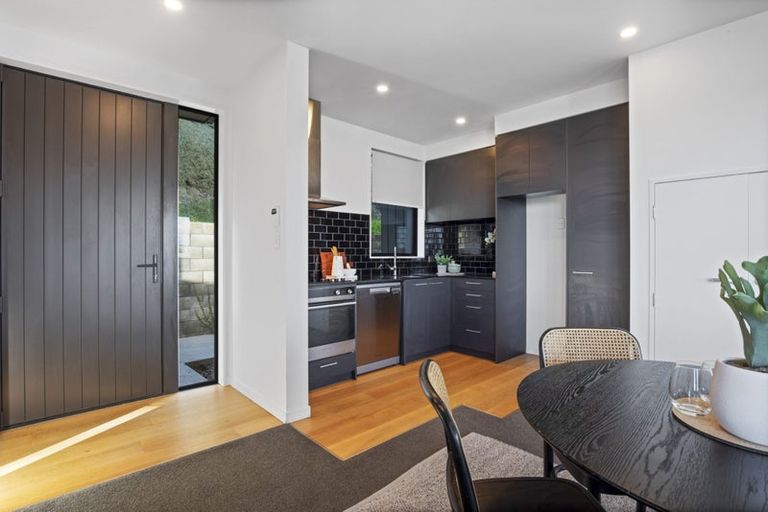 Photo of property in 17/52 High Street, Island Bay, Wellington, 6023