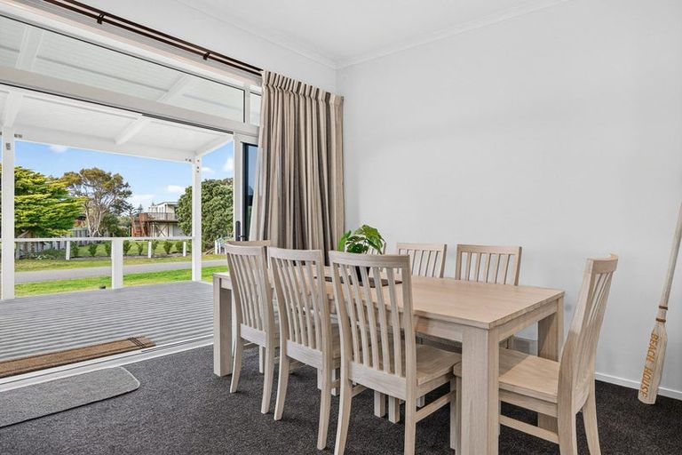 Photo of property in 4 Pinedale Crescent, Riversdale Beach, Masterton, 5872