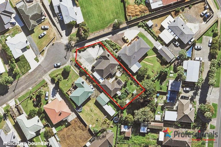 Photo of property in 11 Staines Avenue, Mangere East, Auckland, 2024