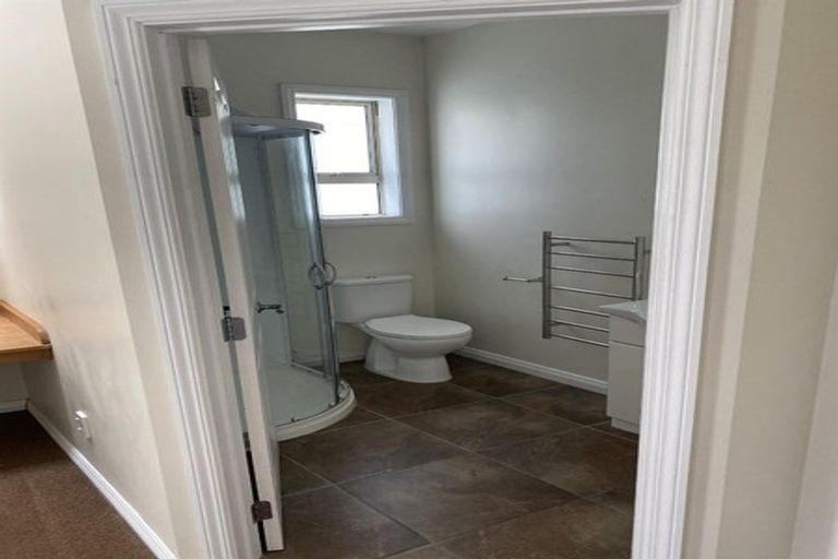 Photo of property in 1 Piko Crescent, Riccarton, Christchurch, 8041