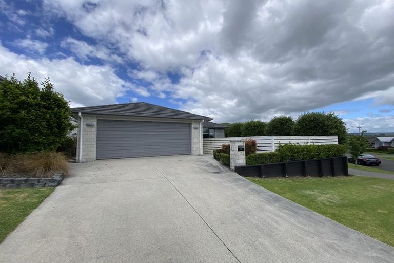 Photo of property in 14 Benmore Crescent, Pyes Pa, Tauranga, 3112