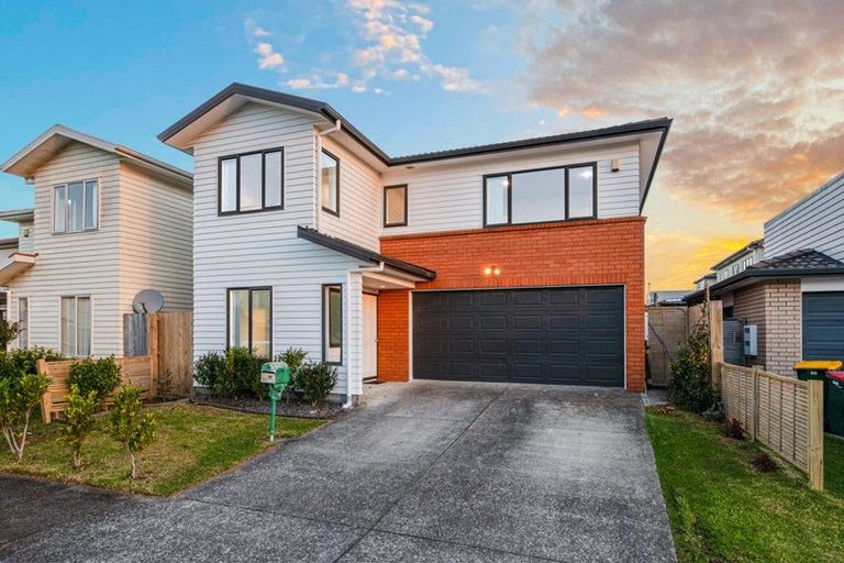 Photo of property in 3 Magnolia Place, Flat Bush, Auckland, 2016