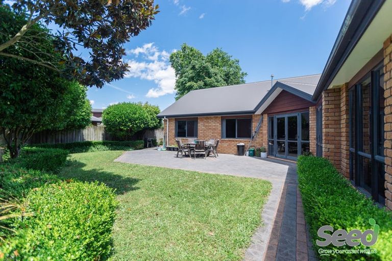 Photo of property in 12 Merlot Place, Rototuna, Hamilton, 3210