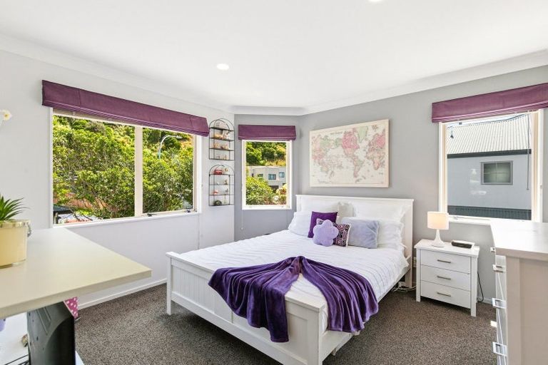 Photo of property in 23 Chippenham Grove, Churton Park, Wellington, 6037