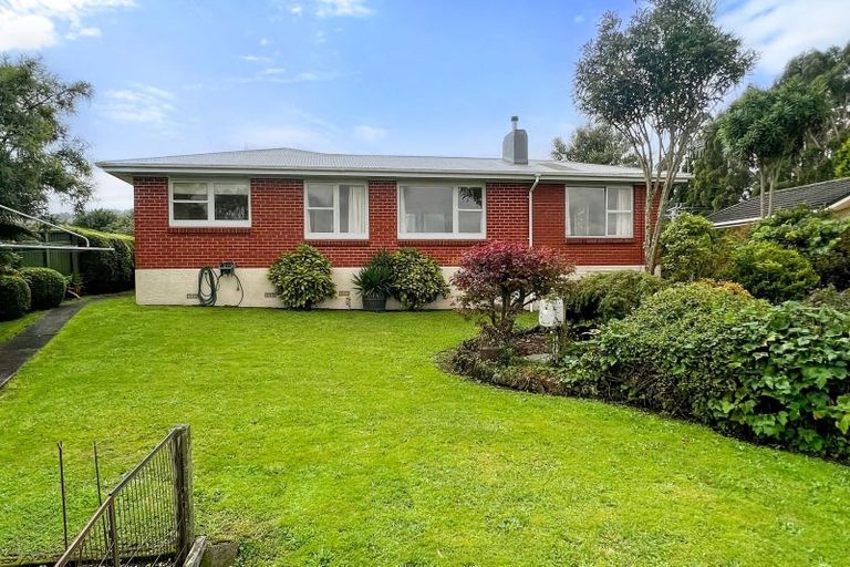 Photo of property in 5 Hugh Avenue, Hamurana, Rotorua, 3097