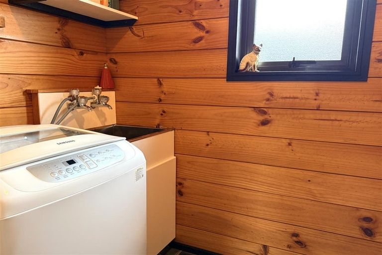 Photo of property in 2 Jamieson Road, Karoro, Greymouth, 7805