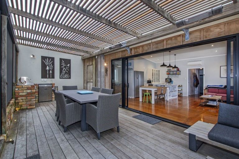 Photo of property in 858 Pataua South Road, Pataua South, Onerahi, 0192