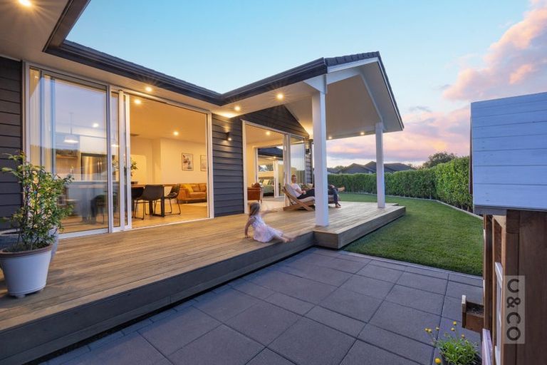 Photo of property in 31 Fruitlands Road, Kumeu, 0810