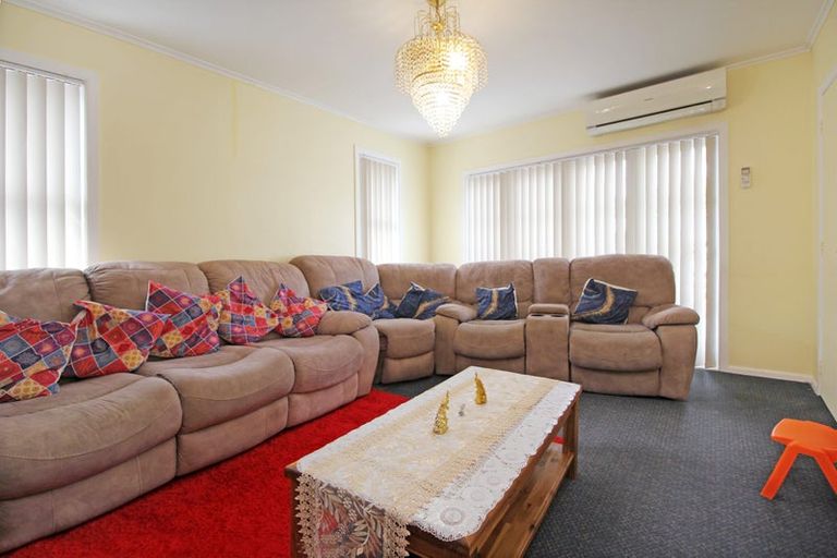 Photo of property in 1/5 Esperanto Road, Papatoetoe, Auckland, 2025