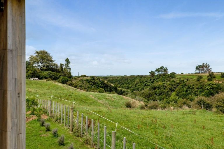 Photo of property in 621 Climie Road, Cardiff, Stratford, 4391