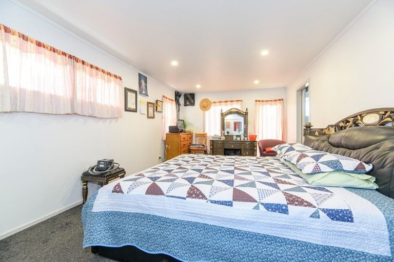 Photo of property in 15 Rothery Road, Hillpark, Auckland, 2102