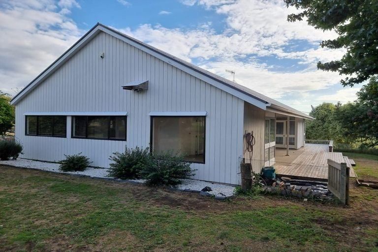 Photo of property in 466 Taupaki Road, Kumeu, 0892