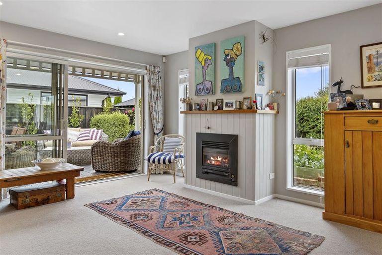 Photo of property in 16 Hakatere Road, Pegasus, 7612