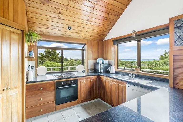 Photo of property in 32 Danbury Drive, Torbay, Auckland, 0630
