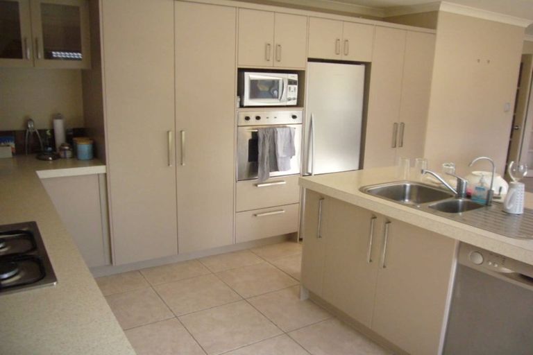 Photo of property in 49 Keepa Close, Papamoa Beach, Papamoa, 3118