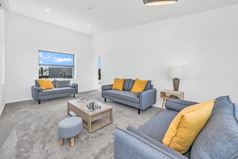 Photo of property in 12 Steggall Road, Rangiora, 7400