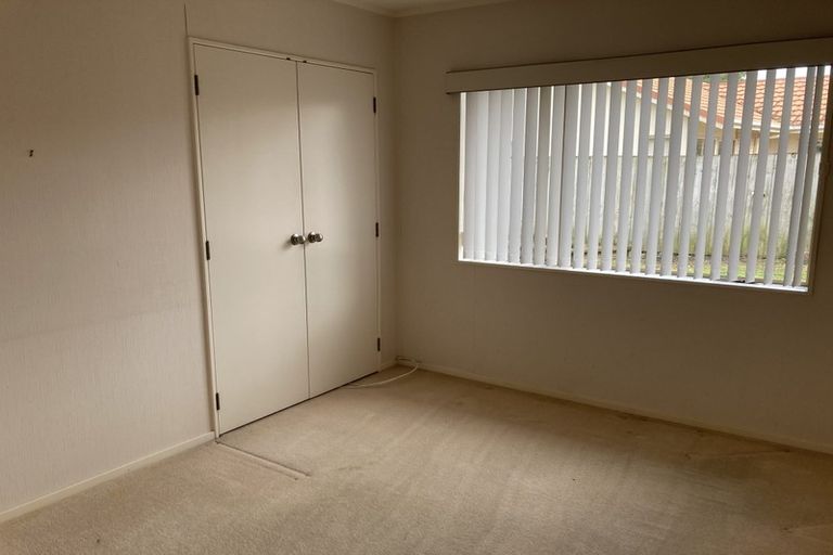 Photo of property in 32 Maurice Borich Place, Henderson, Auckland, 0610