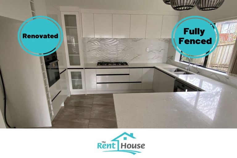 Photo of property in 208 Botany Road, Botany Downs, Auckland, 2010