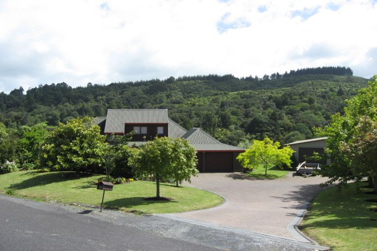 Photo of property in 179 Kauri View Road, Opaheke, Papakura, 2584