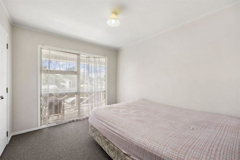 Photo of property in 7 Frobisher Way, Clendon Park, Auckland, 2103