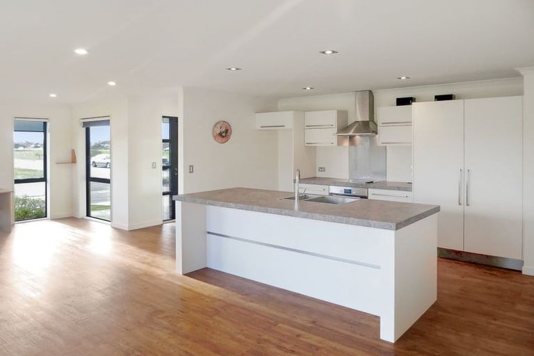 Photo of property in 20 Josephine Crescent, Aidanfield, Christchurch, 8025