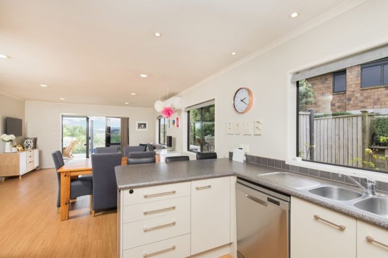 Photo of property in 7 Bovill Way, Tuakau, 2121