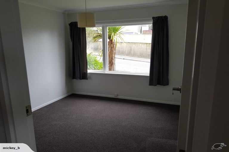 Photo of property in 24 Halifax Street, Kingston, Wellington, 6021